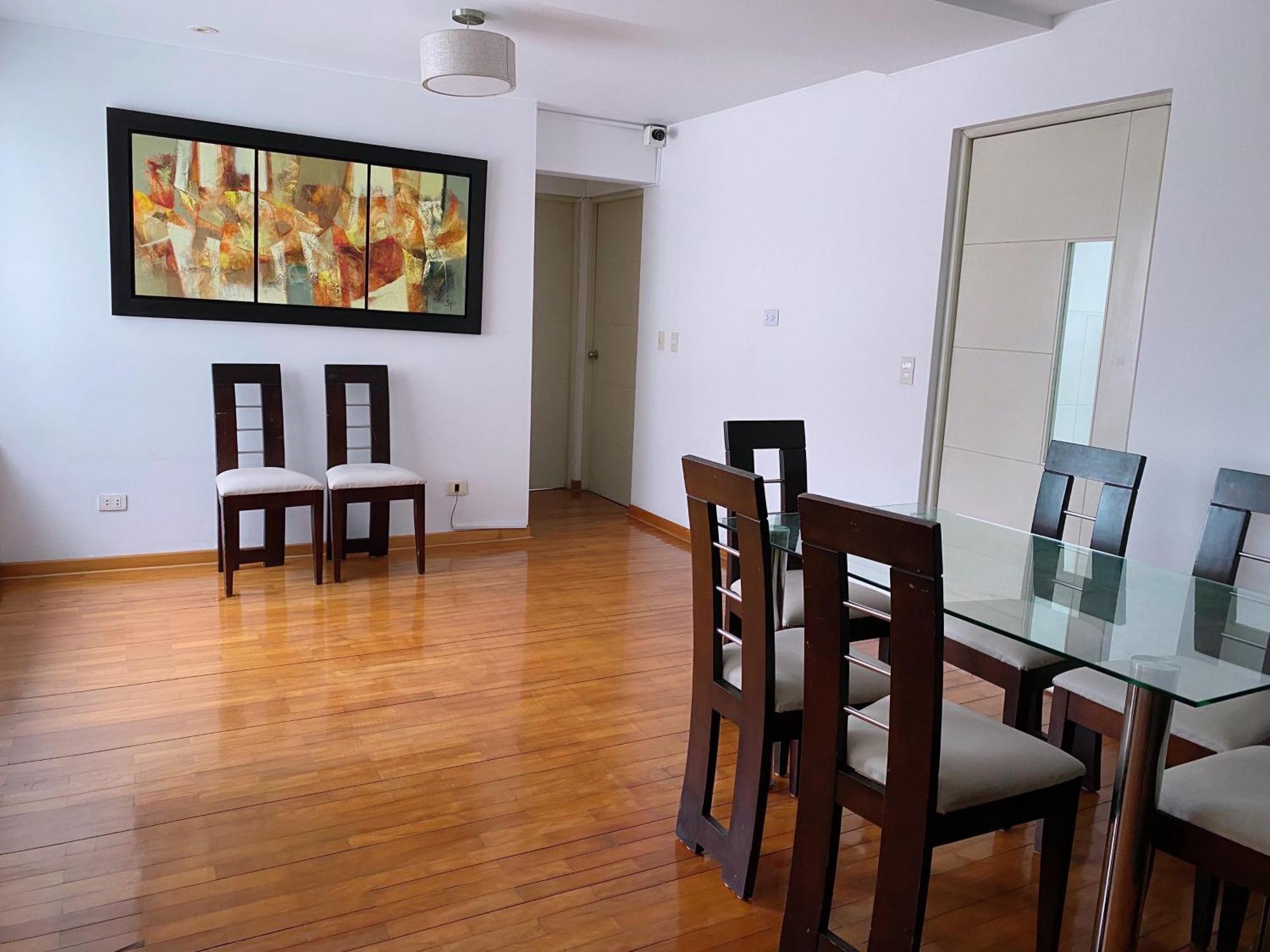 Sm1 Y Bano Privado Miraflores Lima